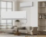 Un aire acondicionado split Fujitsu AIRSTAGE, uno de los tipos de aire acondicionado modernos, con modelo ASY35UI-KN WiFi, en un salón.