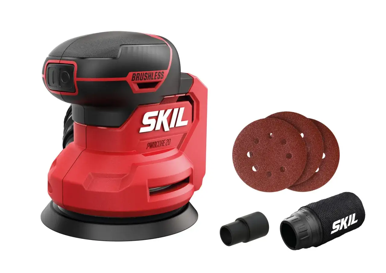Lijadora orbital y exc&eacute;ntrica SKIL PWRCORE 20, con discos de lija y accesorios. Ideal para trabajos de lijado fino y grueso.